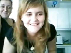 Daughter and not her mom and aunt on webcam flash